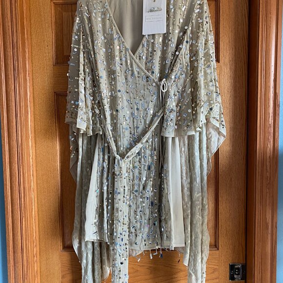 NWT $698 Small Mac Duggal 94044 Cape Sleeves Faux Wrap Dress - Picture 4 of 5